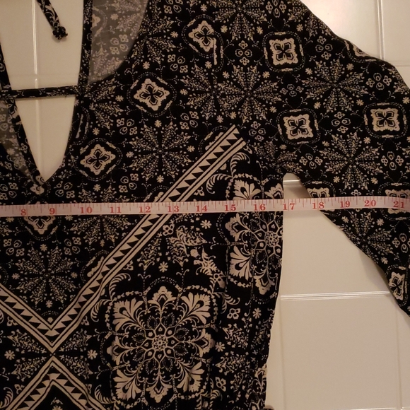 Charlotte Russe Ladies Romper - Picture 10 of 11